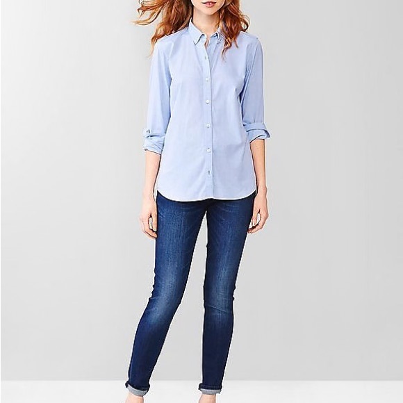 GAP Light Blue Button-Up Shirt - Picture 7 of 10